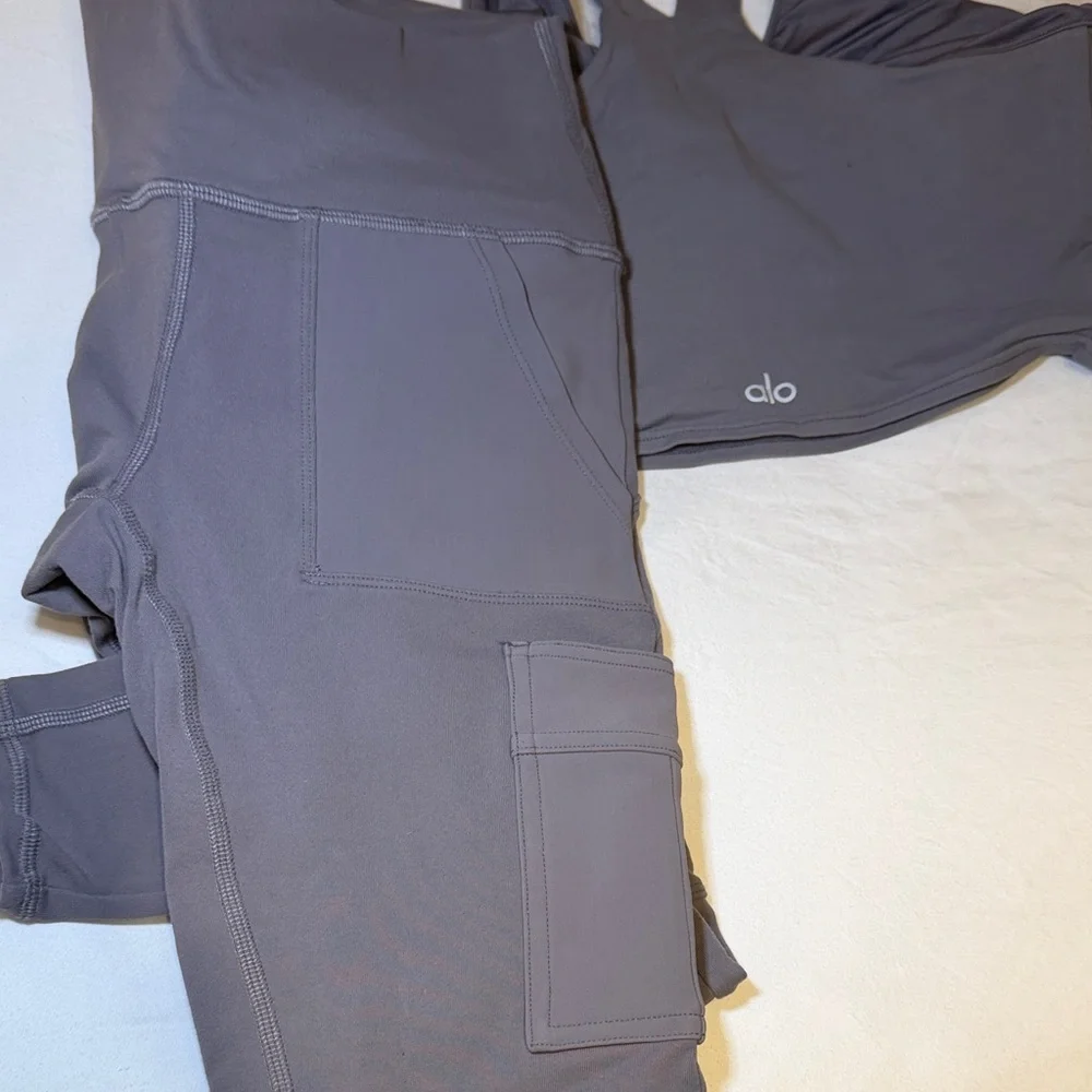 ALO Yoga Gray Leggings and Top Set - Picture 8 of 8